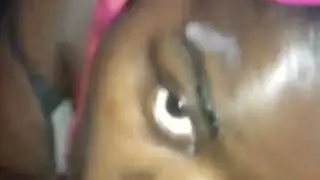 زيارة عاهرة لجلسة شوكولاتة كريمية
