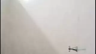 لقاء عارض مع عارية يؤدي إلى جنس عنيف