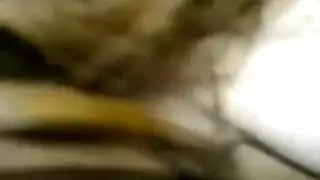 فتاة ديوسي صغيرة في أول ظهور هاردكور حقيقي تعري كامل