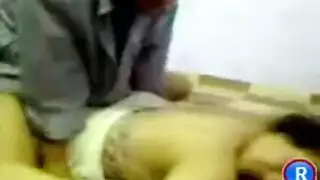 مصرية شابة مستعدة للاختراق العميق