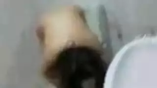 إكس إكس إكس مجاني: فتاة عربية تمارس الجنس والجماع الفموي على الكاميرا