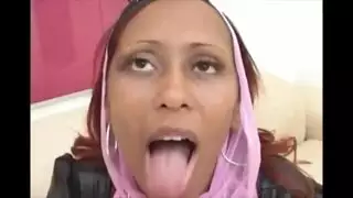 arabic: ثدي كبير عربي لبنت تحصل على نكبة قاسية