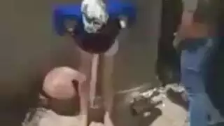 رجل ينيك جارته الميلف الصاخبة في فيديو سري من على السطح