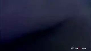 رغبات سرية: الجمال المحجّب يكشف كل شيء في مكالمة فيديو