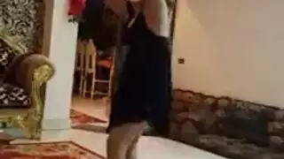رقص مصري شقراء جامدة ترقص لحبيبها في شقته
