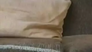الفاتنة التركية تُحشى في فتحتيها في فيديو جنس صريح