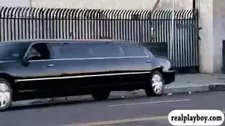 احتفال النكاح الجماعي: عاهرات تشارك أزباراً صلبة ضخمة وتئن بصوت عال
