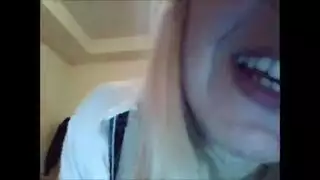 امرأة أبيه شرموطة تريده أن يوسع خرم طيزها بزبه هدية لأبيه عاشق نيك المؤخرة