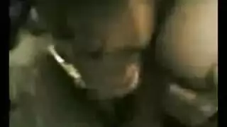 سكس ام بزاز تلعب في النادي