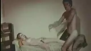 زوج وزوجة تقليديان في أفلام إباحية: نيك كامل مع أنين