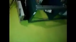 فتاة سورية تمارس الإباحية على موقع مجاني