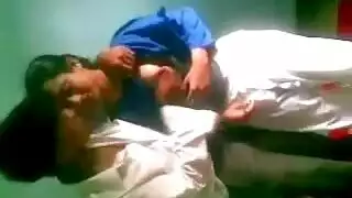 موقع إباحية مجاني يعرض مشاهد جنس عربية ودولية