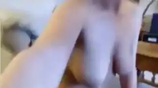 موقع إكس إكس إكس مجاني: عاهرات عربيات يأخذن زبور كبيرة