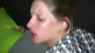 بث مجاني للسكس العربي: أنين مدبلج وتدفق السوائل