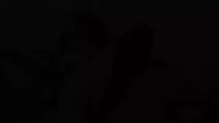 لعبة قضيب أحمر نابضة في نكاح صريح