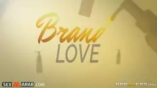 زوجة الأب تغوي خبير التدليك لجنس إباحي قوي