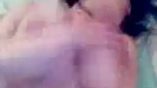 صدر كبير وفرج مثير في جنس خشن