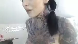 نجمات البورن العربي تأخذ قضيبًا صلبًا في مهبلها الضيق