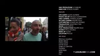 وضع الفارسة العكسية الإباحية مع عاهرة متطلبة