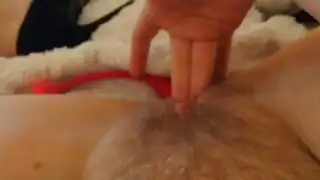 عاهرة تتوق لعمل جنسي قوي في كسها