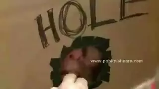 قذف شرجي في مؤخرة ممتلئة ومستديرة