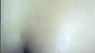 تلعب في طيزها وكسها مع بعض