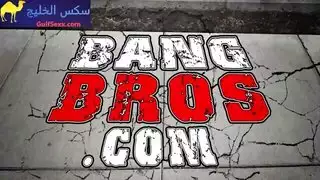 الجارة المثيرة تمارس الجنس مع المراهقين المجاورين فيلم إباحي صريح