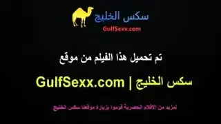 غزو بالقضيب الصغير: تمدد فتحة مؤخرة العاهرة الضيقة