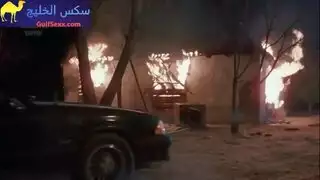بورنو رجعي: جلسة كيلي لينش الجنسية تحت المطر الساخن