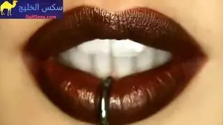 فيديو إباحي صريح: نيك أثداء صدر كبير لجمال شاحب
