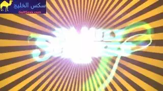 وليمة تحت الطاولة: امرأتان تعبدان قضيب أسود ضخم