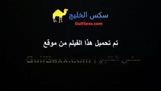 طبيب عاشق الشعر يعطيها فحصًا عميقًا