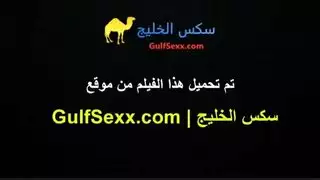 بورن منزلي جامح: مضاجعة مسيطرة على أرضية غرفة المعيشة