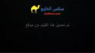 تبديل لبس المايو معع الاخت