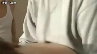ربة منزل في حالة شبق مستعدة لخدمة عميلها المنتصب