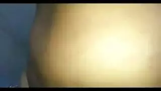 فتاة عربية تحصل على تسريحة شعر ثم تمارس الجنس بعنف مع المصمم
