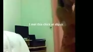امرأة ناضجة تأخذ قضيب أسود سميك بعمق