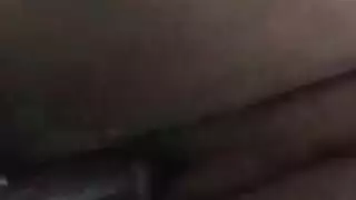 الديوث يسلم زوجته لرجل اسود يمارس معها الجنسطيز
