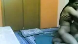 نجمة الإباحية الساخنة سكيني سكسي في عيد جنس صريح