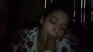 عاهرة ندفة ثلج ساخنة: جلسة جماع شريط إكس إكس إكس مجانية