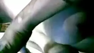 مهووسة بالكاميرا: هذه السمراء المثيرة لا تتوقف عن الاستمناء