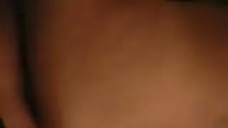 سكرتيرة يائسة تُضاجع بقسوة من قبل صاحب عملها الثري والمثير