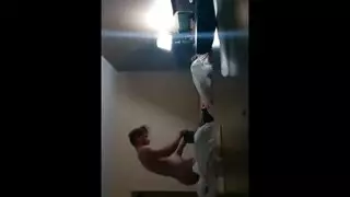 زوجة شقية تحب ضربة إباحية سريعة