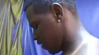 تحميل سريع: جلسة نيك قاسية لطيز مراهقة