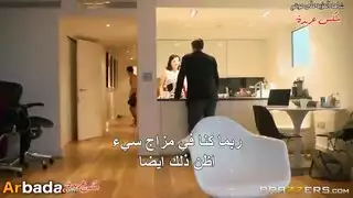 زوجة غيورة تمارس الجنس مع لص شقي إباحي صريح