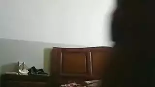 حمولة سريعة من فحل أسود داخل فتاة تونسية نحيفة