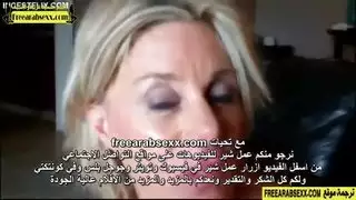 مكافأة زوجة أبي الصريحة: مص وقوف كلب
