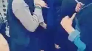 هاوية كبيرة الصدر تصور مشاهد جنسية صريحة هدية لعشيقها