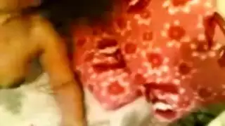 جنس ساخن على الشاطئ: نيك أيكا ونادين العلني في مصر
