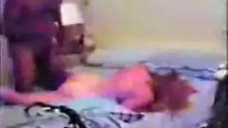 احتفال جماع عربي غريب: لحس فرج وبلع عميق